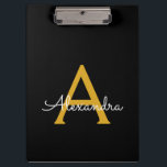 Carpeta De Pinza Black Gold Modern Script Girly Monograma Nombre<br><div class="desc">Portapapeles de planeación de nombres de monograma negro y dorado. Esto hace que el dulce perfecto cumpleaños 16,  boda,  ducha de novia,  aniversario,  ducha de bebé o fiesta de soltera sea regalo para alguien que ama el lujo glam y los estilos de moda.</div>