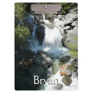 Carpeta De Pinza Cascada en el Parque Nacional Yosemite