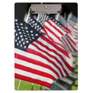 Carpeta De Pinza Cementerio militar histórico con las banderas de