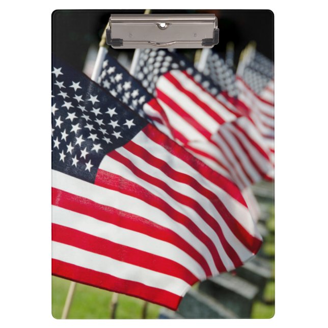 Carpeta De Pinza Cementerio militar histórico con las banderas de (Anverso)