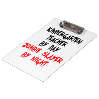 Carpeta De Pinza Chiste Zombie de un profesor de guardería