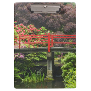 Carpeta De Pinza Corazón Puente con rododendros floreciendo,