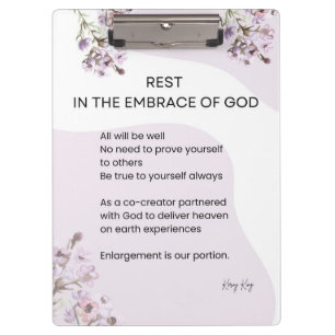 Carpeta De Pinza Descansa En El Abrazo Del Poema De Dios