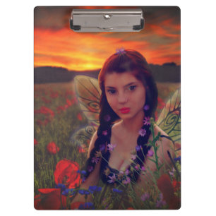 Carpeta De Pinza Hada al atardecer en un campo de amapolas Fantasía