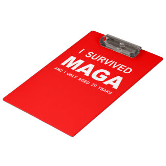Carpeta De Pinza I Survived MAGA