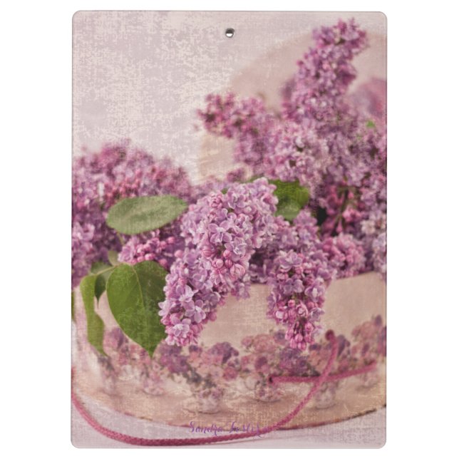 Carpeta De Pinza Lilacs En Una Caja De Gorras Victoriana (Reverso)