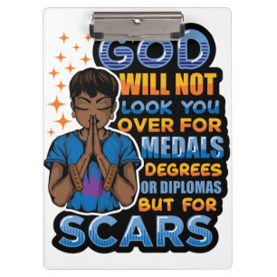 Carpeta De Pinza Melanin Queen, una mujer cristiana negra, reza ant