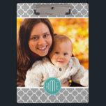 Carpeta De Pinza Muestra tu foto Quatrefoil Monograma gris<br><div class="desc">Muestra tu foto Quatrefoil Monograma gris</div>