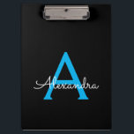 Carpeta De Pinza Nombre de monograma de chica de escritura azul neg<br><div class="desc">Portapapeles de planificación de nombre de monograma negro y azul. Esto hace el regalo perfecto de cumpleaños número 16,  boda,  ducha de novia,  aniversario,  ducha de bebé o fiesta de despedida de soltera para alguien que ama el lujo glamoroso y los estilos chic.</div>