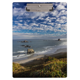 Carpeta De Pinza Nubes matutinas y niebla en la playa