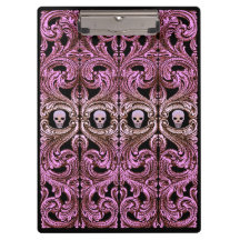 Ornamento rosa gótico con cráneo