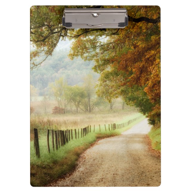 Carpeta De Pinza Otoño en una carretera rural (Anverso)