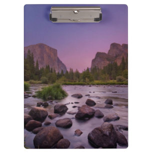 Carpeta De Pinza Parque nacional de Yosemite en la oscuridad
