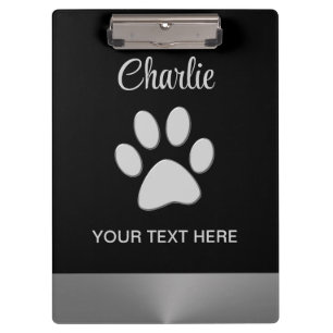 Carpeta De Pinza Paw de perro plateado sobre fondo negro