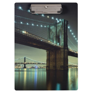 Carpeta De Pinza Puente de Brooklyn en el puente de Manhattan de la