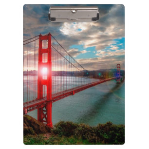 Carpeta De Pinza Puente Golden Gate con Sun que brilla a través