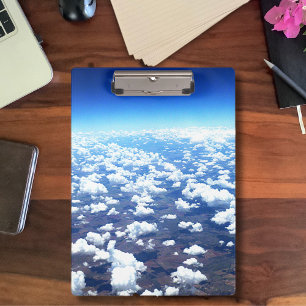 Carpeta De Pinza Sobre la nube