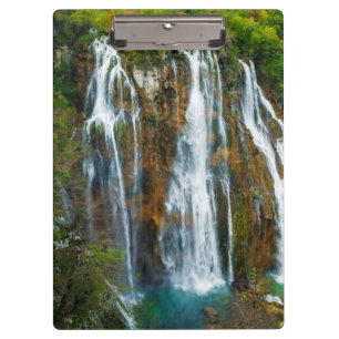 Carpeta De Pinza Vista elevada de la cascada, Croacia