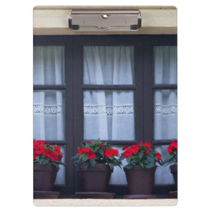 Carpeta De Pinza Viviendas con flores en ventanas
