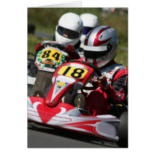 Carrera de acción deportiva motora mínima de karts