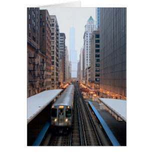 Carril elevado en Chicago céntrica sobre Wabash