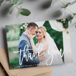 carta de pincel de moda boda tarjeta de agradecimi<br><div class="desc">diseño de guiones de broche con una hermosa foto del nuevo Sr. y la señora La imagen,  así como los colores y el texto pueden ser personalizados.</div>
