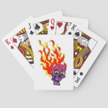 Cartas clásicas de juego de Calavera en llamas