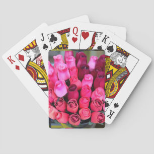 cartas de juego con ramos de rosa