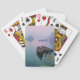 Cartas de juego de niebla del acantilado del lago