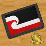 Cartera De 3 Hojas Bandera maorí y moda neozelandesa, rugby y deporte<br><div class="desc">WALLETS: Bandera maorí y maorí - símbolo étnico y bandera nacional maorí de Nueva Zelanda (Tino Rangatiratanga) - amo a mi país de viaje,  vacaciones,  patriotas de la moda/hinchas deportivos</div>