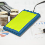 Cartera De 3 Hojas Color sólido Neon Chartreuse | Clásica<br><div class="desc">Neon Chartreuse - Presentar el encanto eterno del diseño de color sólido: una fascinante mezcla de forma clásica y elegante simplicidad. Este diseño es una celebración del poder y la belleza que se encuentran en un solo tono impactante. El diseño de color sólido, exuberante sofisticación, abarca la esencia del minimalismo,...</div>