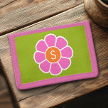 Cartera De 3 Hojas Daisy rosa Groovy con Monograma Naranja Personaliz<br><div class="desc">Un diseño bonito con una flor de primavera moderna y una forma audaz de mostrar tus monogramas.</div>
