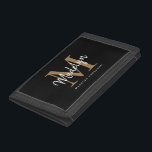 Cartera De 3 Hojas Elegante Monograma de Oro Negro Girly Moda Script<br><div class="desc">Elegante Monograma de Oro Negro Girly Moda Script Nombre Triple cartera. Personalice fácilmente esta elegante y moderna cartera de tres pliegues con su monograma y nombre personalizado.</div>