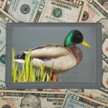 Cartera De 3 Hojas Foto de vida silvestre Mallard Duck<br><div class="desc">¡Para los amantes de la naturaleza y la vida salvaje! Asegura dinero y tarjetas de crédito con esta billetera que muestra la foto de un pato mallard macho con cabeza verde parado cerca del borde del agua. Seleccione el color de la cartera.</div>