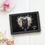 Cartera De 3 Hojas Mascota de fotos de gato negro lindo cuadro de cor<br><div class="desc">Cartera perfecta para las tarjetas de crédito de tu gato negro. (ella sí tiene algunos - usted simplemente no sabe dónde están) Subir su foto a la imagen de la pata gris del corazón y agregar su nombre (o el suyo)</div>