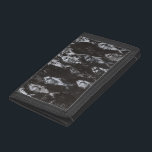 Cartera De 3 Hojas Pescado blanco fósil sobre fondo negro<br><div class="desc">Esta imagen de inspiración fósil es perfecta para tu colección de peces. Esta imagen es sencilla ya que sólo incluye dos colores: negro y blanco. Elija esta huella hoy en su producto.</div>