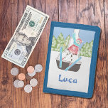 Cartera para niños de vaca con saltos de esquí<br><div class="desc">Enseñe a su hijo a manejar el dinero con esta monedero tierno que presenta a nuestra vaca personalizado suiza llamada Snowbell . Hoy está practicando sus habilidades de saltos de esquí . Asegúrate de personalizarlo con el nombre de tu hijo :) © ArianeC Ilustraciones-Todos los derechos reservados</div>
