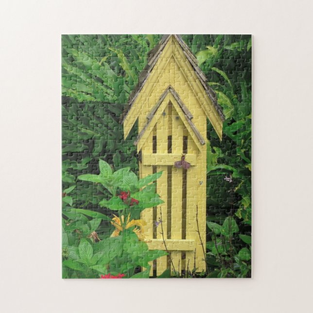 Casa de mariposa rompecabezas en la naturaleza (Vertical)