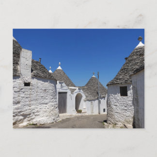 Casas Trulli en Alberobello, postal de Puglia