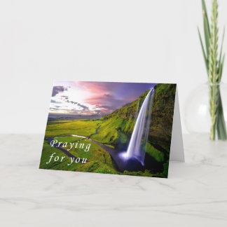 Cascada cristiana de la tarjeta de condolencia de