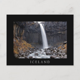 Cascada de Svartifoss, postal de texto negro de Is