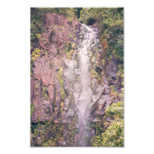 Cascada en el camino a la impresión de la foto de