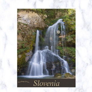 Cascadas en la postal de Eslovenia
