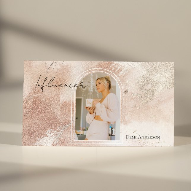 Casual Beige | Tarjetas de visita modernas de Infl (Subido por el creador)