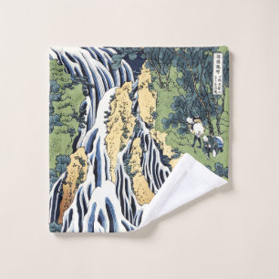 Catarata Kirifuri cerca de la montaña Kurokami Hou