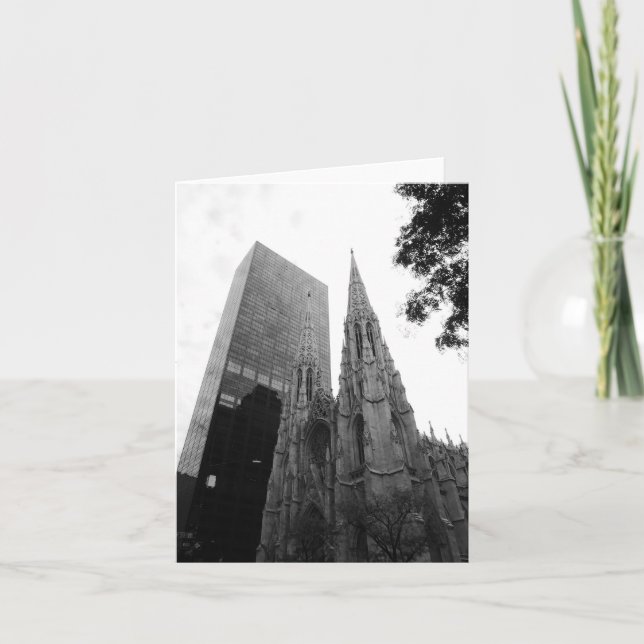 Catedral de Nueva York con tarjeta de felicitación (Anverso)