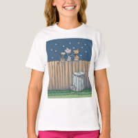 Cats de callejón en una camiseta cerca