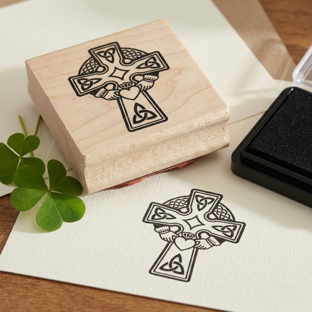 Caucho Sello de goma de Cruz Claddagh Celta (Your go-to heritage stamp.)