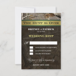 Caza por las tarjetas RSVP de la boda de Camo