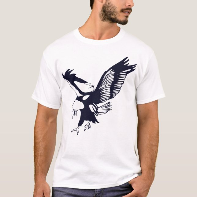Cazando la camiseta básica de los hombres águilas (Anverso)